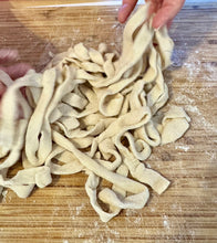 Load image into Gallery viewer, Kalguksoo Workshop with Geotjeori Kimchi