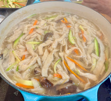 Load image into Gallery viewer, Kalguksoo Workshop with Geotjeori Kimchi