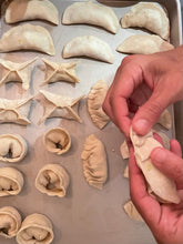 Load image into Gallery viewer, Mandoo Workshop at the Mandoo Club Garden